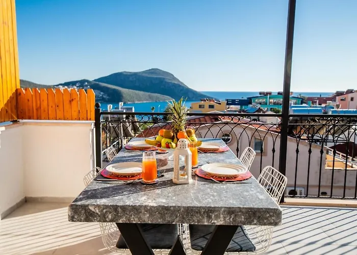 Seaview In Kalamar Bay *