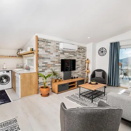 2 Bedroom 2851 Apartment