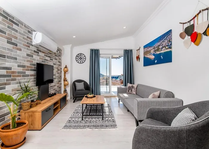 Seaview In Kalamar Bay