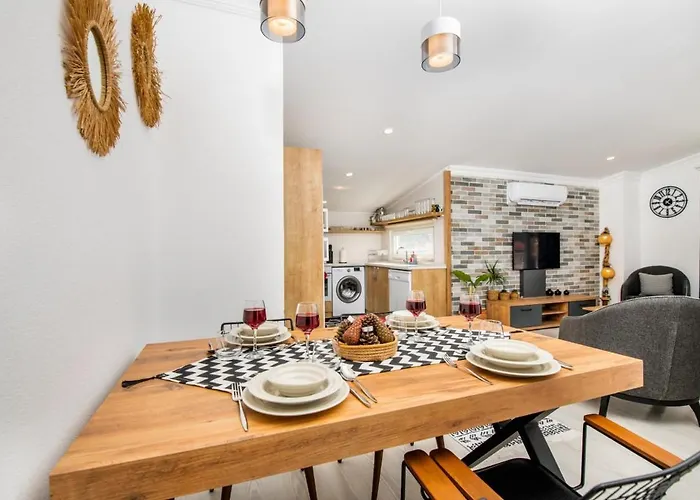 Seaview In Kalamar Bay